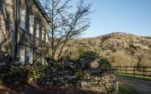 Hostal Witherslack Hall Farmhouse