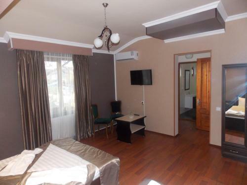 Hotel Almi