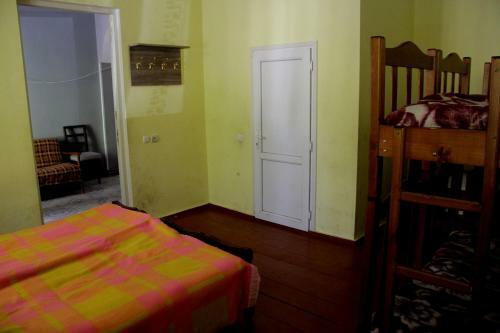 Hostal Hotel Natia