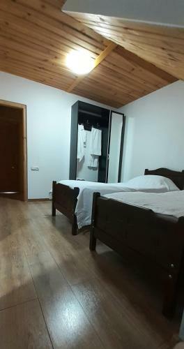 Hostal Lomis Mta