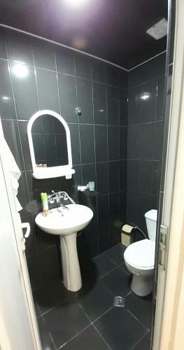 Hostal Lomis Mta