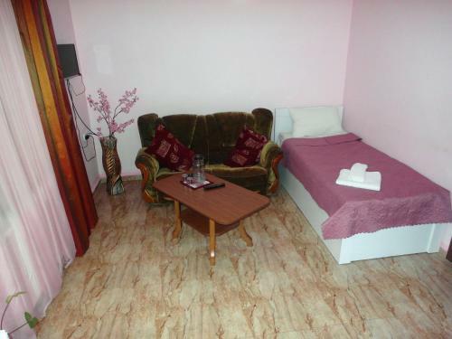 Hostal Pirosmani