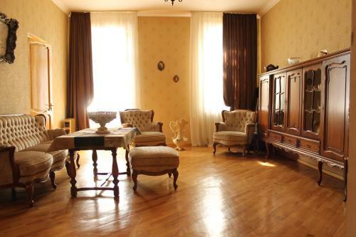 Hostal Marika's Guest House