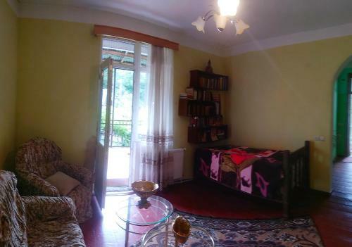 Hostal Weekend House