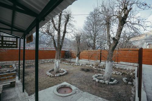 Wooden Hotel Kazbegi
