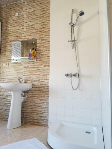Hostal House 70
