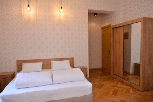 Hotel Smith"s House Surami