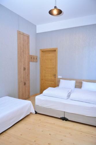 Hotel Smith"s House Surami