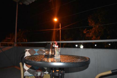 Hostal Bmg (be My Guest)