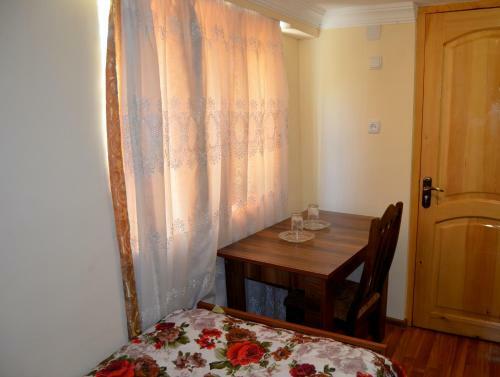 Nunu's Guesthouse
