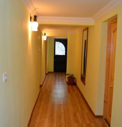 Nunu's Guesthouse