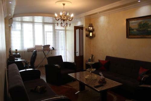 Apartment On Inasaridze 4