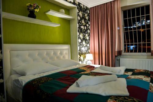 Hostel Look
