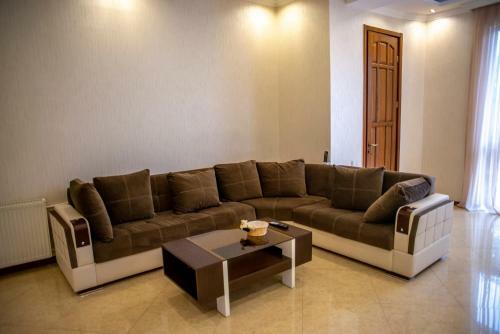 Albergue Check Inn Hotel