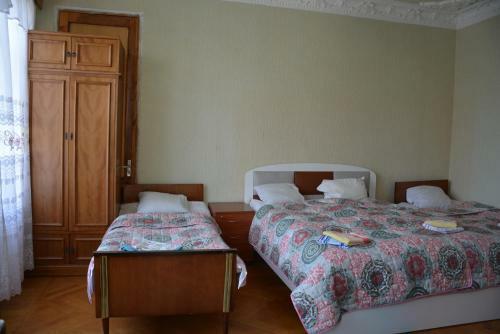 Hostal Friends House In Qd