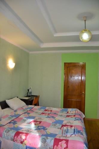 Hostal Friends House In Qd
