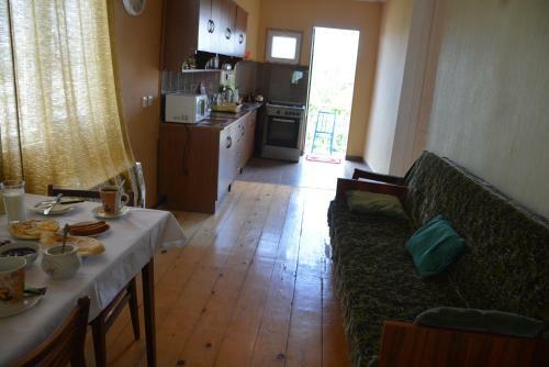 Hostal Friends House In Qd