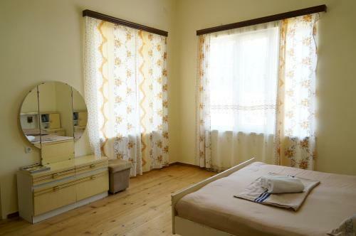 Hostal Mimino Guest House