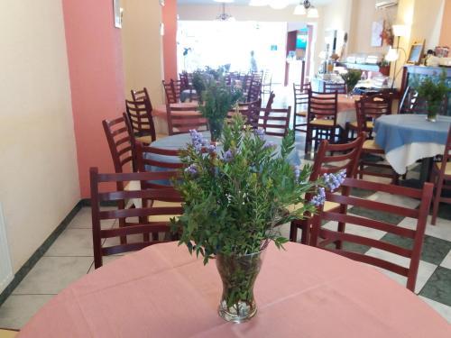Venardos Hotel