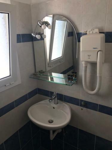 Hostal Pelagia Beach Studios