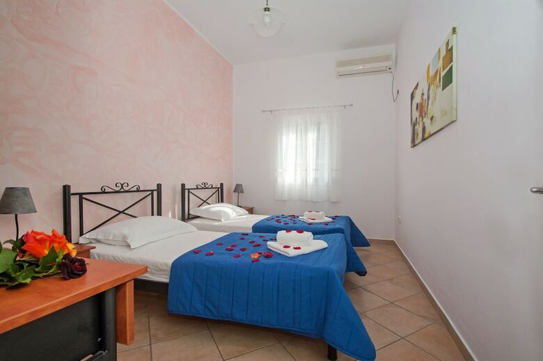 Pantonia Apartments