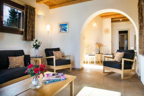 Katsarata Villa Sleeps 4 Pool Wifi