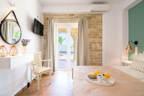 Aristidis Villa-anesis Family