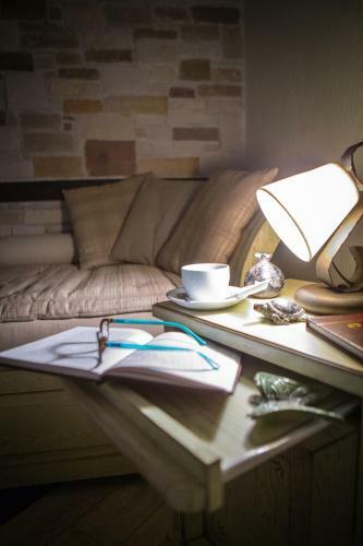 Evzin Hotel