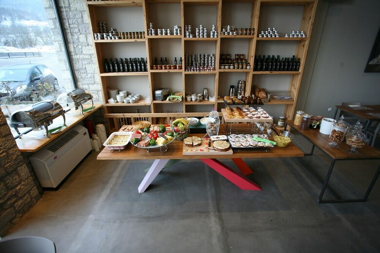 Oniropetra Boutique Hotel
