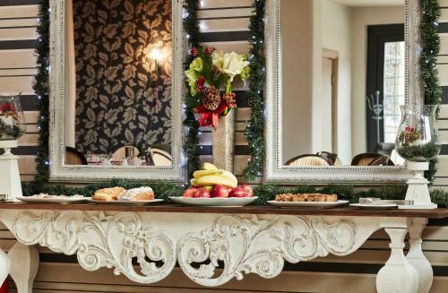 Hotel Nefeles Luxury Residences & Lounge