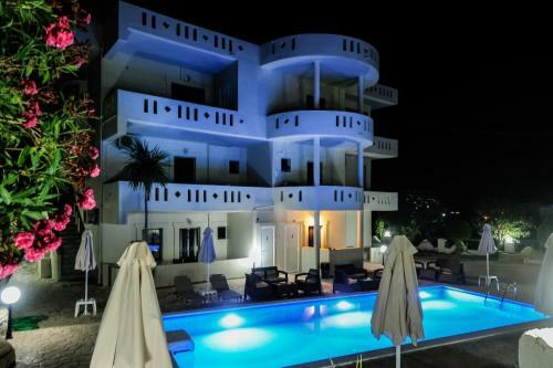 Hotel Muses Studios