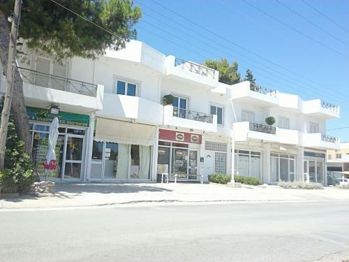 Artemis Apartments A2