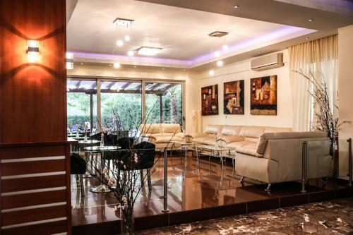 Hotel Ena