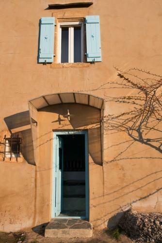 Painter's Country House