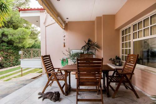 Villa Bellezza With A Large Yard And Bbq.