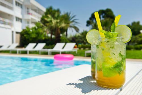 Hotel Marathon Beach Resort