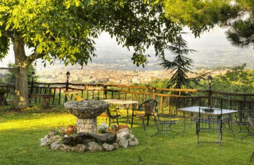 Hostal Guesthouse Niaousta