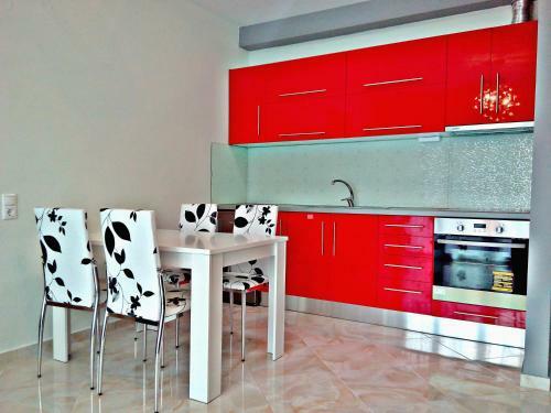 Iro Apartment