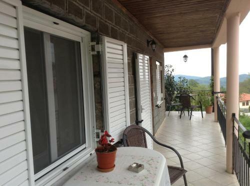 Hostal Guesthouse Lamprini