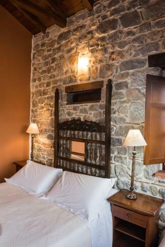 Xemoni Hotel