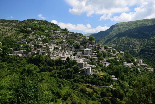 Hostal Guesthouse Gkoura
