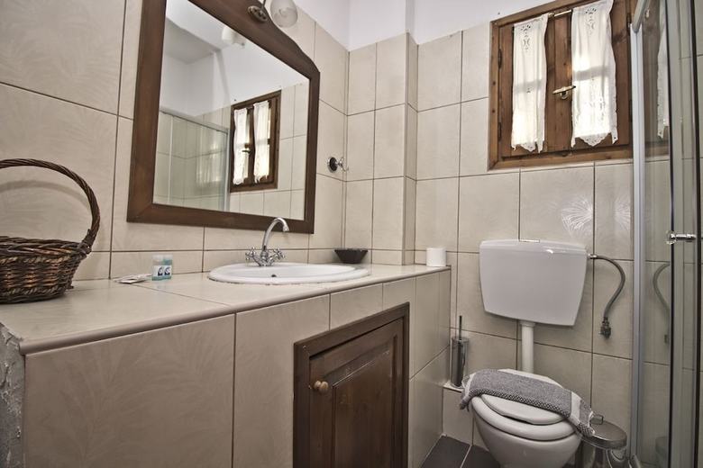 Pliades Hotel