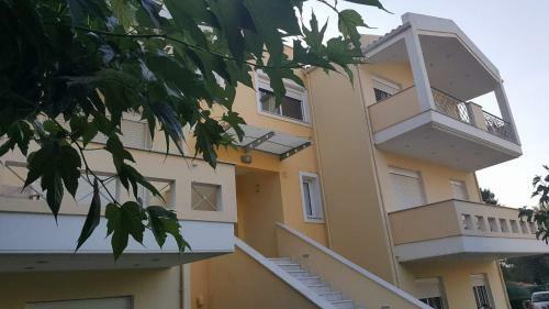Panormos Apartments
