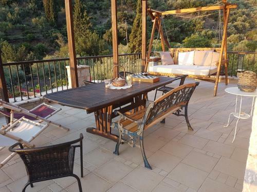 Villa Leonidio Stone House