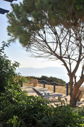 Aparthotel Akrotiri Hotel