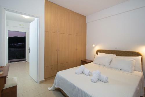 Apartamento Romanos Beach Villas