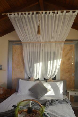 Villa Suites Lagonisi Luxury
