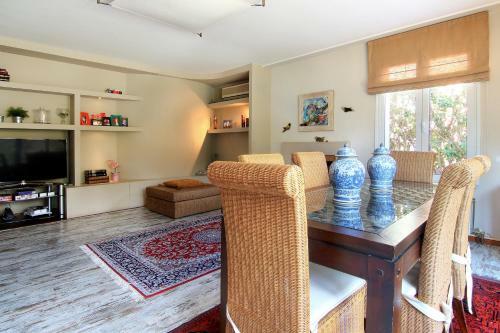 Villa Oasis Pool House