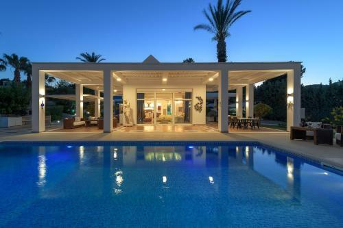 Grande Dame Villa