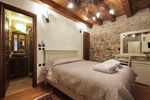 Hostal Petrinos Pyrgos